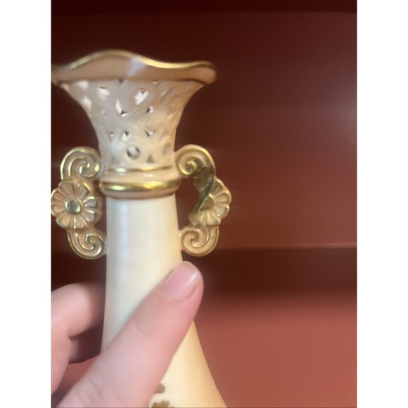 Antique Locke & Co Worcester Hand Painted Vase Floral Double Handle Gilded READ - Picture 5 of 8